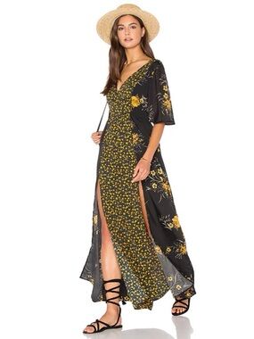 Band of Gypsies Black & Yellow Floral V‑Neck Maxi Dress